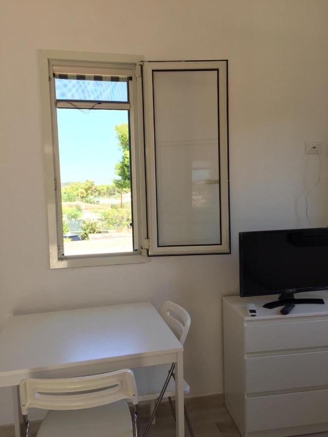 One Love Apartments Lupetto Esterno foto